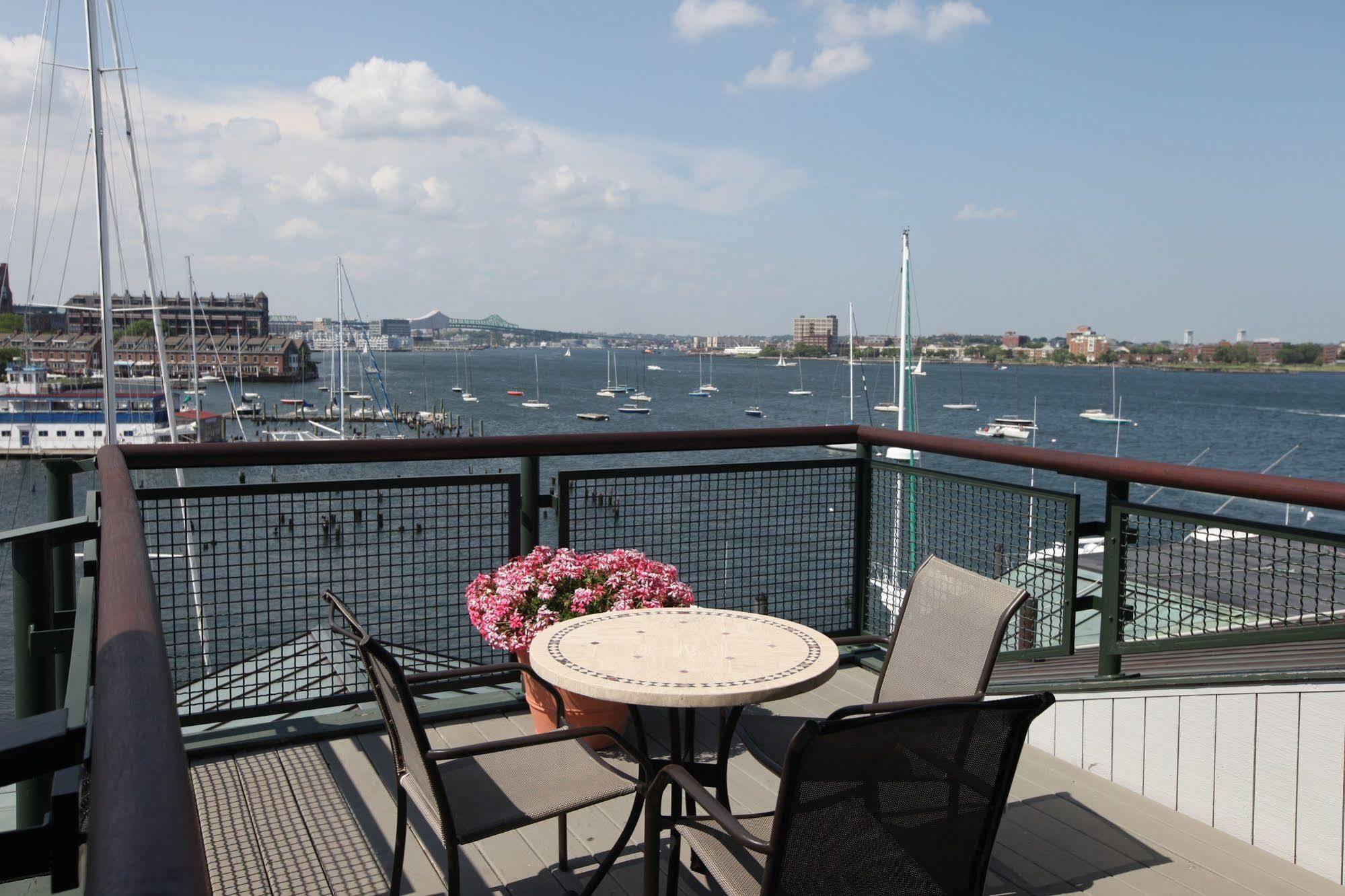 Boston Yacht Haven Hotel Luaran gambar
